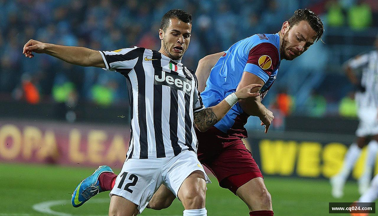 乐鱼网站挑战颠峰，践行拼搏